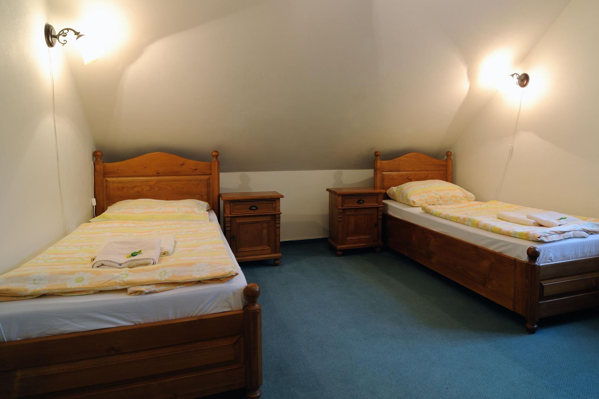 Penzion Kachelman Banská Štiavnica エクステリア 写真